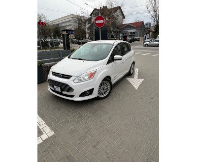 Аренда Ford C-MAX Hybrid (2013, Гибрид, Автомат)