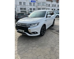 Chirie Mitsubishi Outlander (2016, Hybrid, Automata)